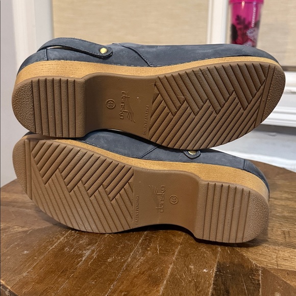 Dansko Berry Nubuck Clogs 40/9.5 - Picture 12 of 15